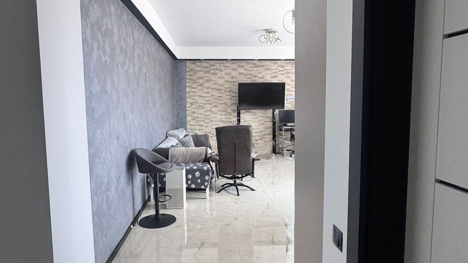 Apartament 3 camere de vanxzare - Poză 3