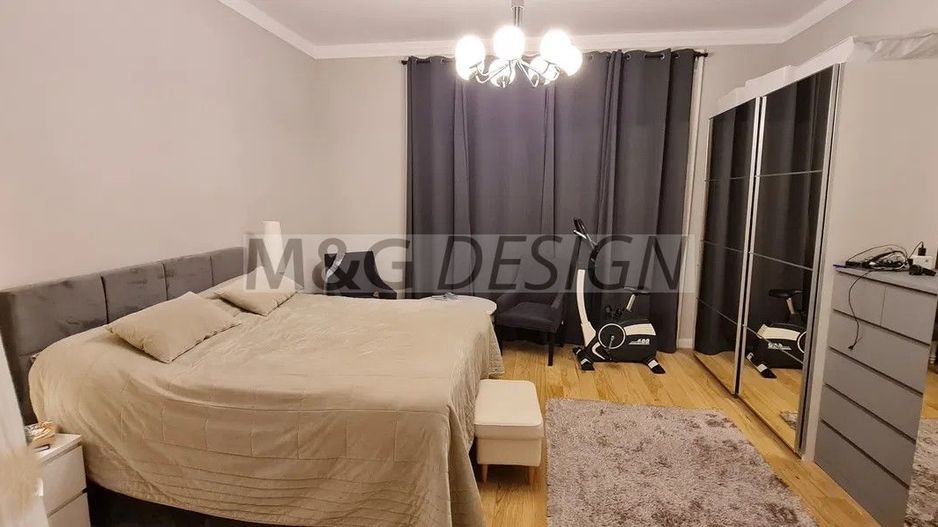 Apartament 4 camere zona Medicina etaj 1 cu centrala - Poză 4