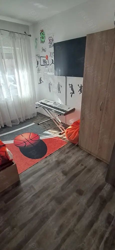 De vânzare apartament 3 camere – Focșani, Str. Lupeni nr. 8 - Poză 4