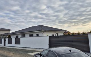 Casă de lux în localitatea Zimandcuz ! - Poză 2