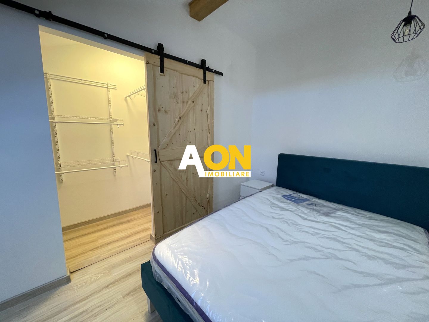 Apartament Modern cu 3 Camere, Bloc Nou, Zona Centru - Poză 11