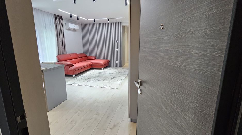 De inchiriat apartament cu 2 camere, Milcov Residence, et. 1, 700 euro - Poză 1