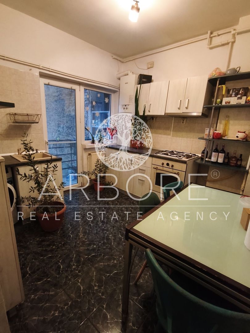Apartament 3 camere Unirii, centrala proprie - Poză 4