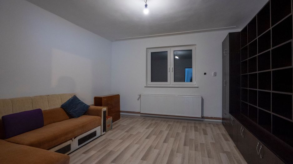 Casa Oradea 4 camere 1100 mp teren panouri si baterie de stocare - Poză 8