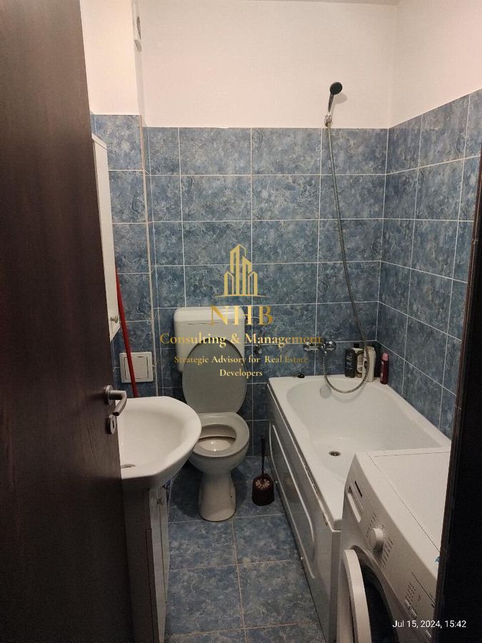 Garsoniera de vanzare metrou Aparatorii Patriei in zona rezidentiala - Poză 4
