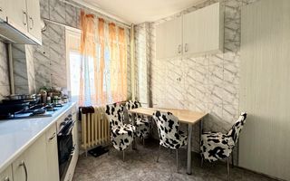 VANZARE 3 CAMERE | BLOC 1984 | METROU TITAN - Poză 4