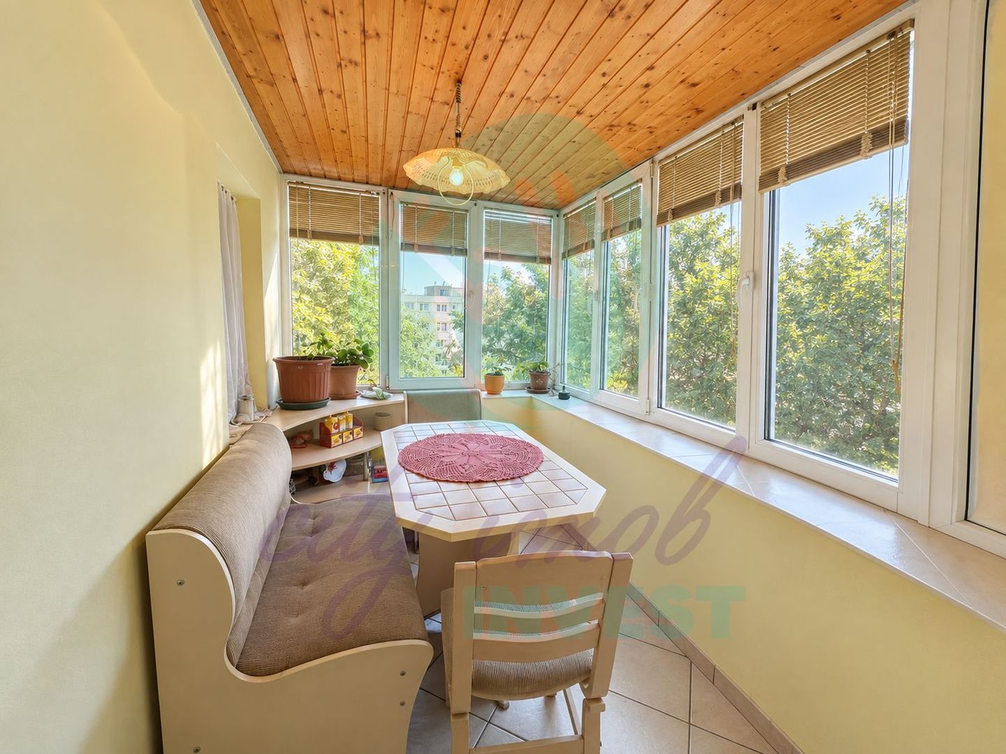 2 camere | Bd. Unirii | 79 mp | Decomandat | Vedere liberă | Etaj 1 - Poză 1