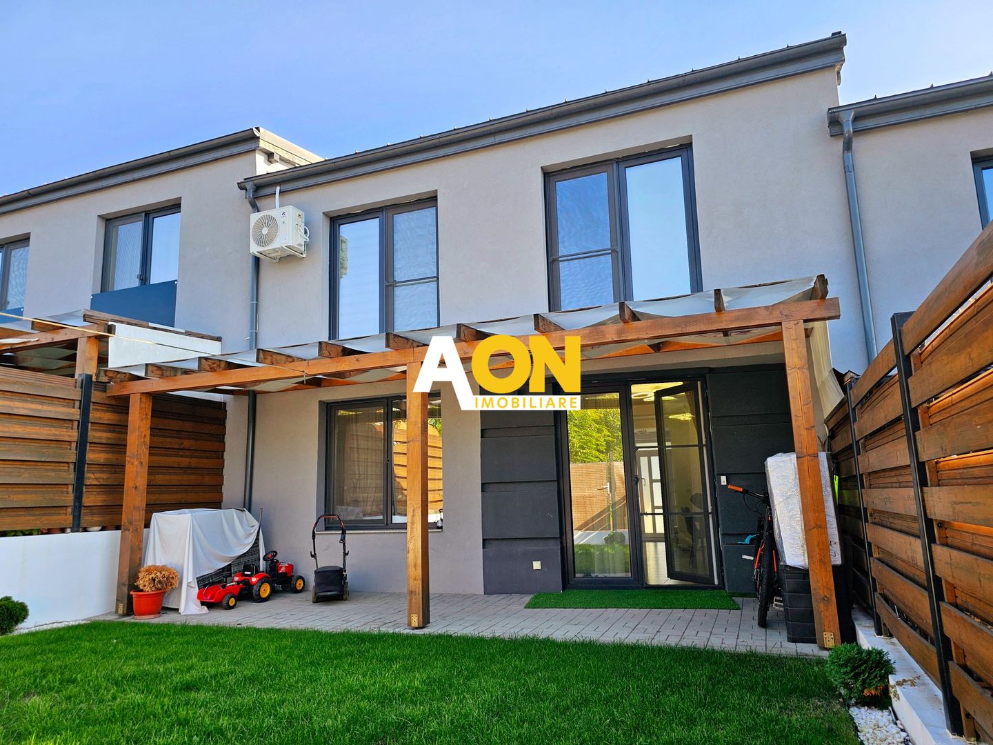 Casa tip insiruit, 4 camere, 3 bai, mobilata, utilata, 230 mp teren - Poză 1