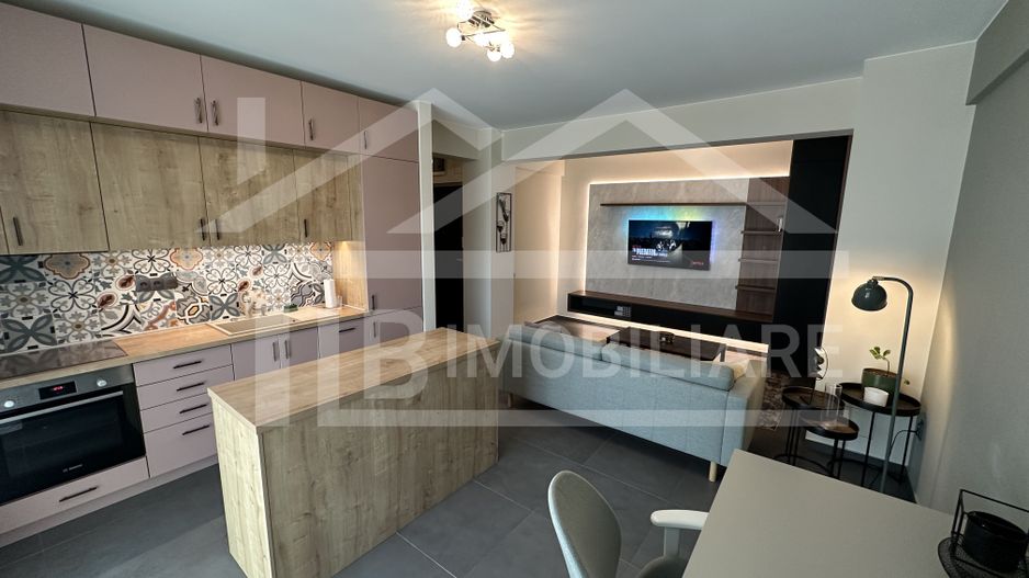Apartament cu 2 camere, 52mp , terasa 25mp , Zona Centrala - Poză 1