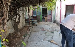 Ag BRASADAS vinde casă cu 2 apart. Calea Călărașilor Coposu. - Poză 5