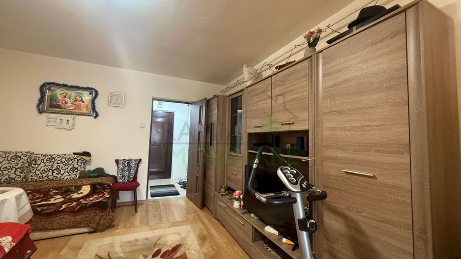 Garsonieră renovată 2023, mobilată modern, centrală proprie, Astra - Poză 3