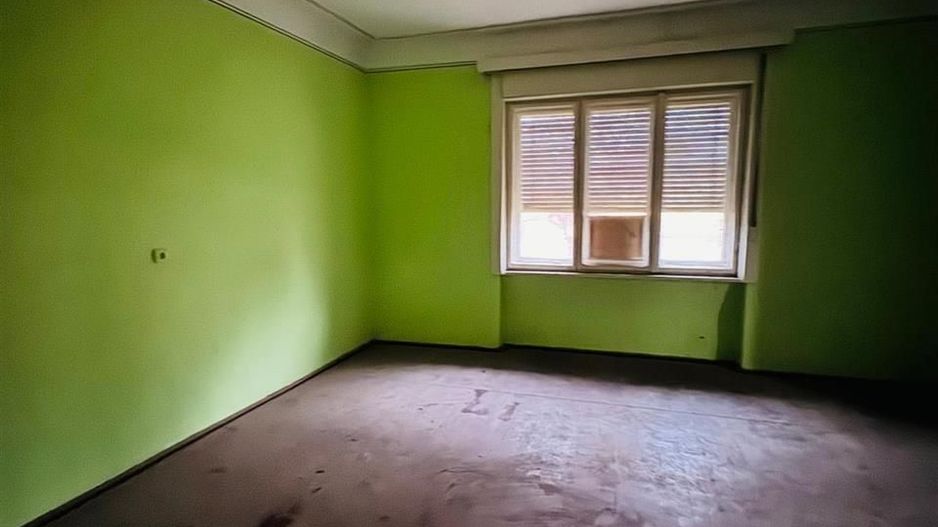 Casa Diosig + Cinematograf si teren - Poză 3