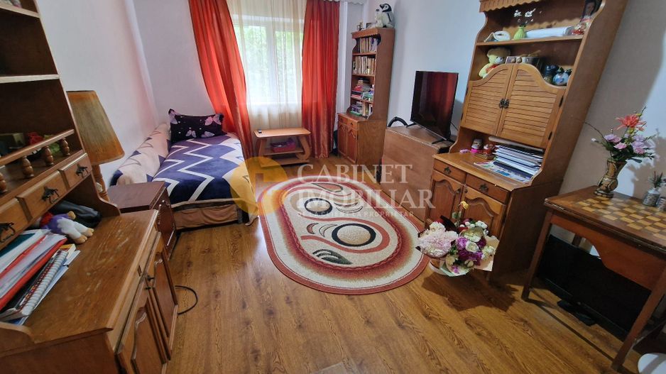 2 Camere Decomandat - Etaj 1 - Zona Dacia/Columnei - Poză 1