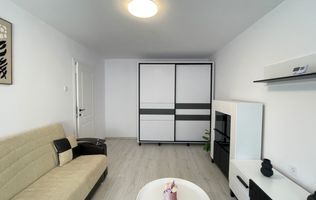 Apartament 3 camere de închiriat | Etajul 2 | Zona Micro 17