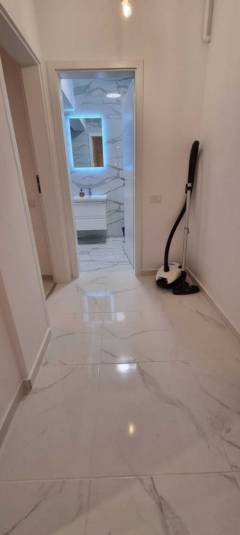 Apartament de inchiriere 2 camere Aparatorii Patriei - Poză 4