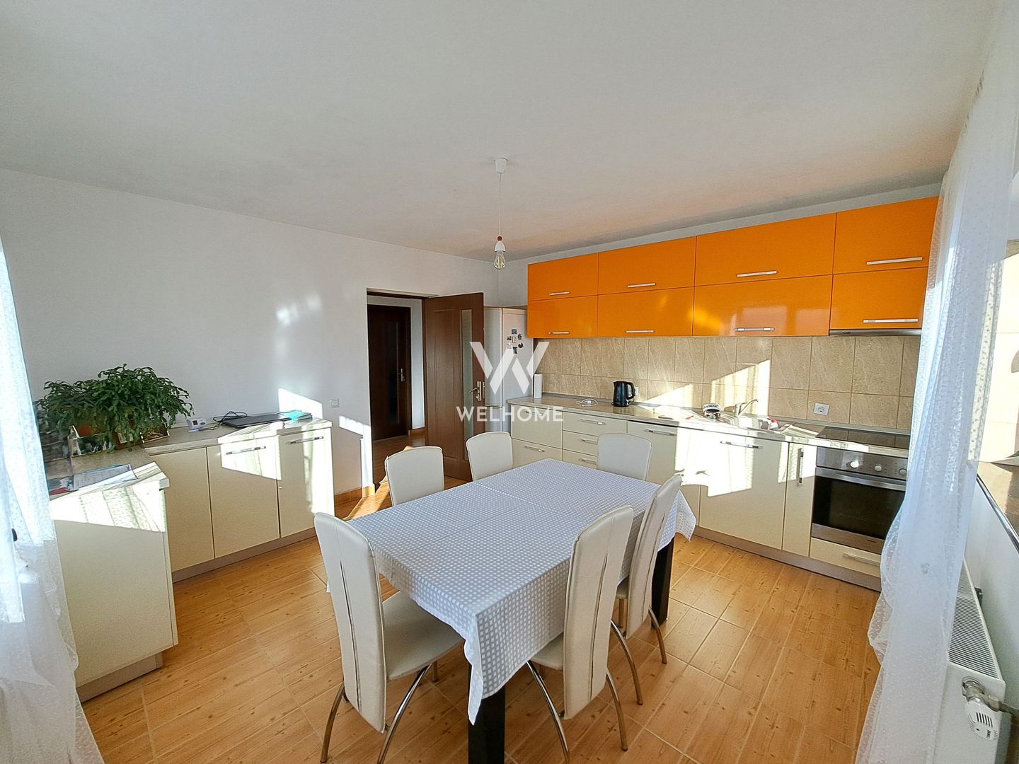 Casa spatioasa si utila,  5 camere, garaj, pivnita  - Sibiu - Poză 4