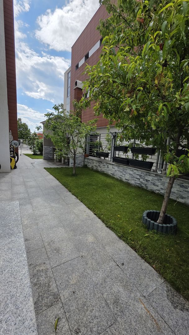 Vânzare vilă 6 camere | Vedere Lacul Grivița - Poză 19