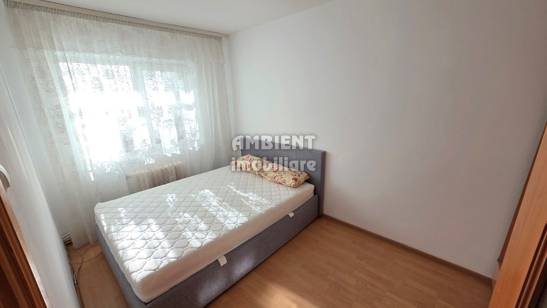 Apartament cu 3 camere, etaj 3, VASLUI - zona NORD; - Poză 6