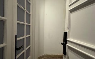 Etaj intreg, 5 camere in VILA INTERBELICA 180 mp, renovat - Poză 21