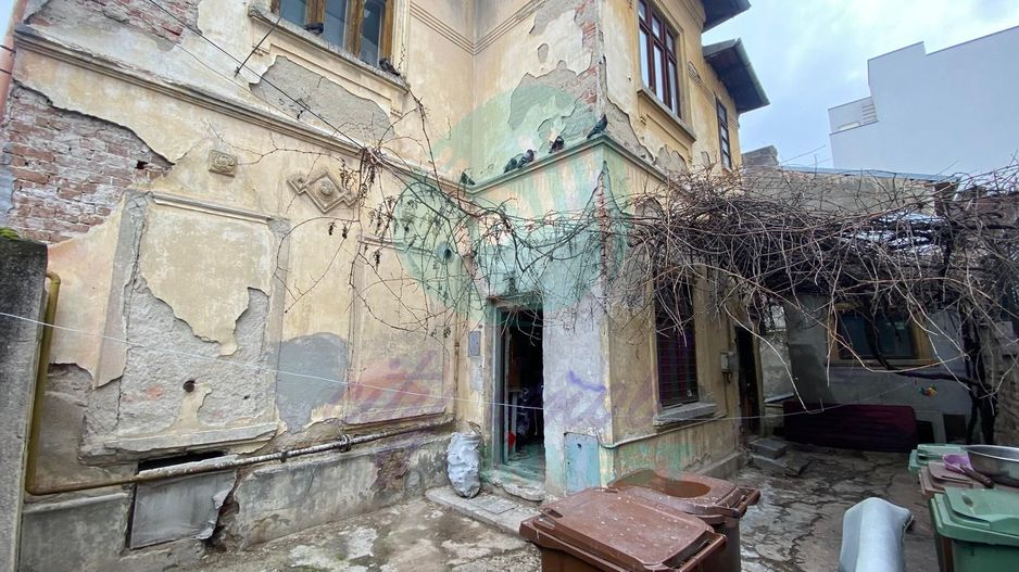 Vilă interbelică  în Aviatorilor - Poză 1