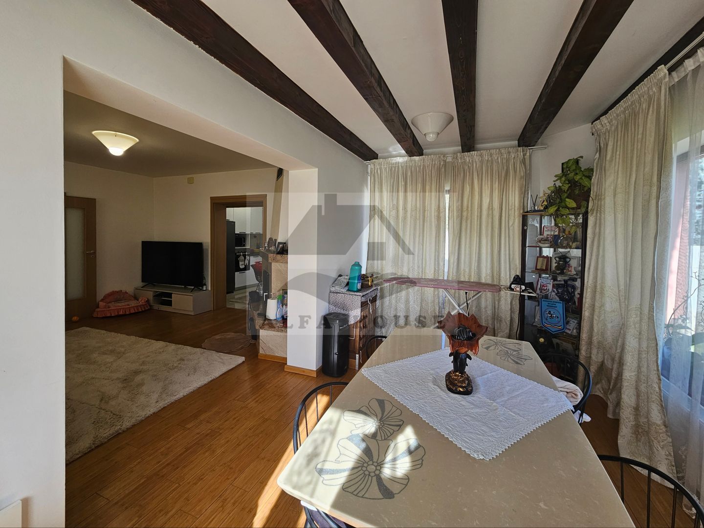 Casă individuala cu 5 camere, 270 mp, Tractorul - zona Coresi - Poză 7