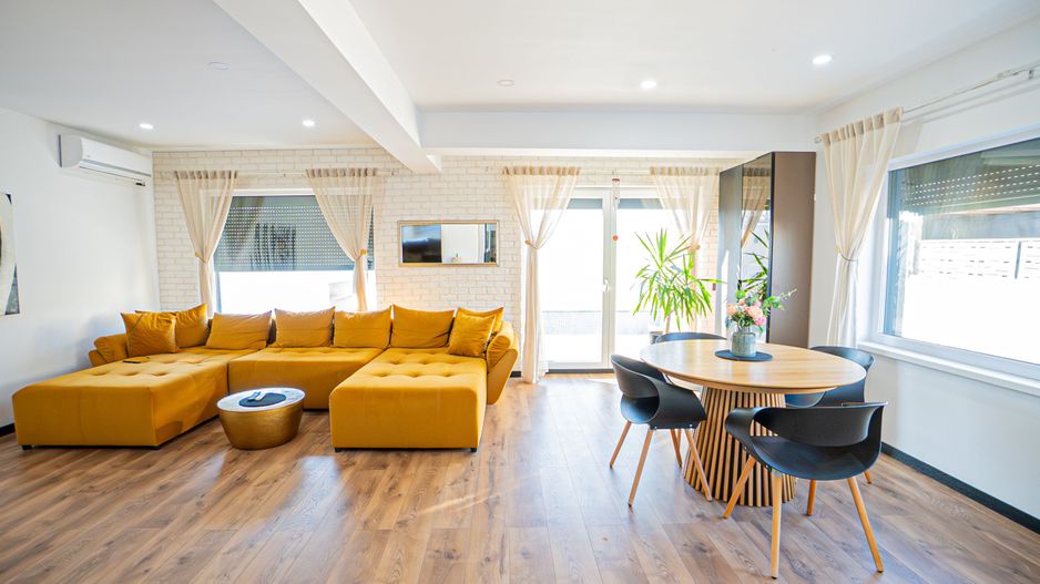 Lumina – Casa P+1E de vânzare, mobilată/echipata, cu piscină si garaj. - Poză 4