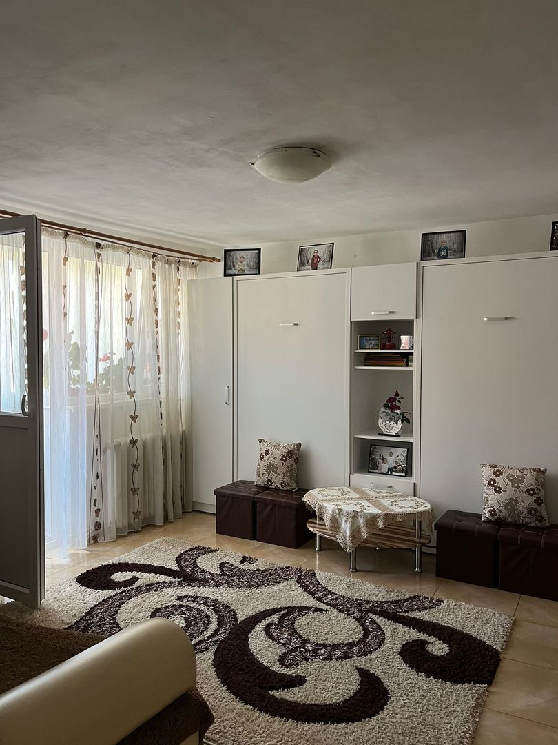 Apartament cu 2 camere de vanzare in Alba Iulia - Poză 1