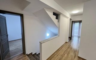 Casa cu 7 camere | 3 balcoane | Garaj | 220 mp + 80 mp curte | Cartier Panorama - Poză 16