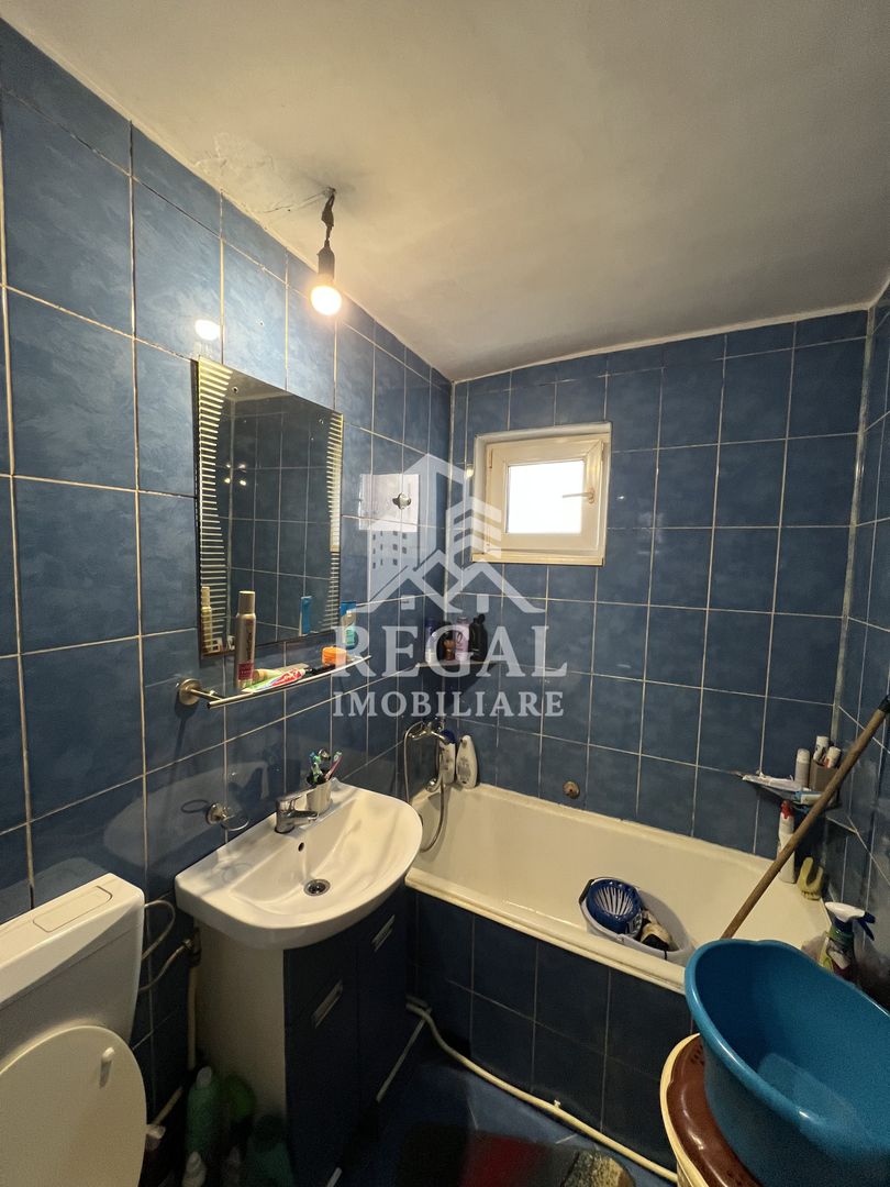 Apartament 3 camere decomandat – Micro 7 (vizavi Penny) - Poză 7