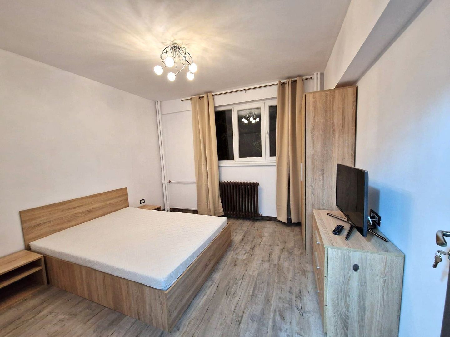Închiriere Apartament cu 3 camere, mobilat complet, etaj 1, metrou Dristor - Poză 3