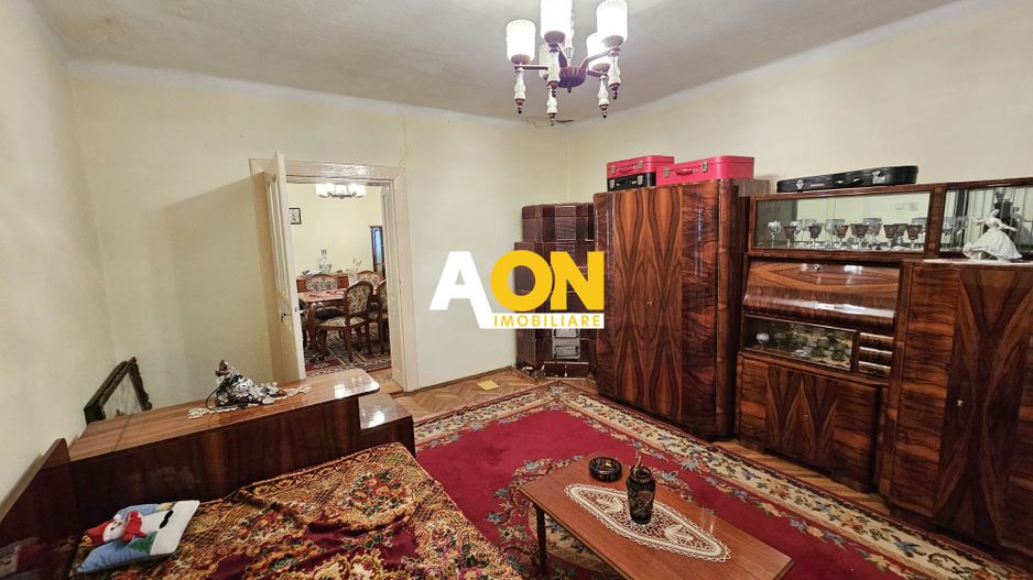 Casa cu 4 camere, 2024 mp teren, la asfalt, cu utilitati, Vintu de Jos - Poză 13