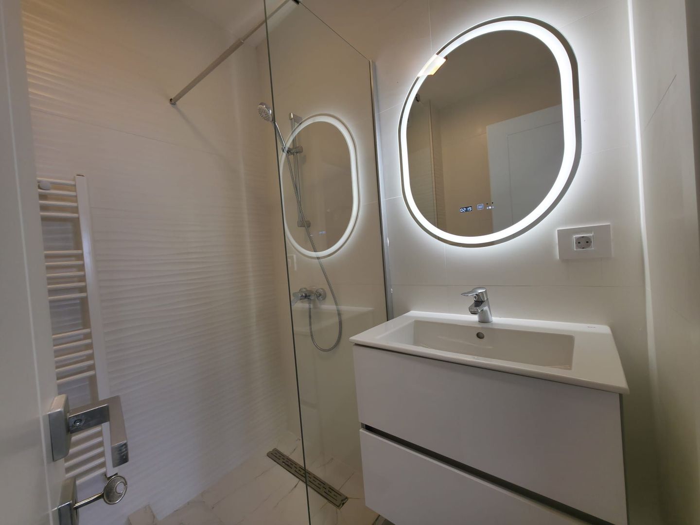 Apartament 2 camere lux decomadat cu loc de parcare Pipera Rond OMV - Poză 5