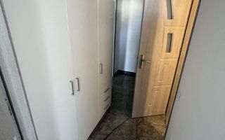 garsoniera Metrou 1 Decembrie - Poză 4