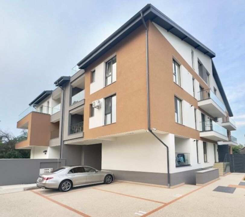 Apartament spațios cu 3 camere terasă și balcon  Băneasa Aviației Sector 1 - Poză 2