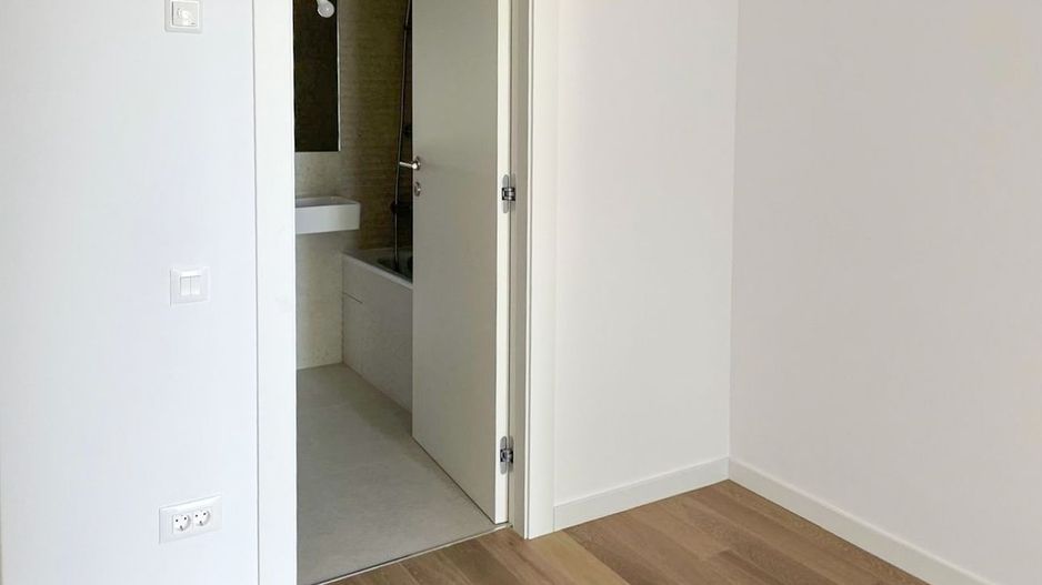 Vânzare apartament 2 camere 66mp | Vedere spre lac - Poză 4