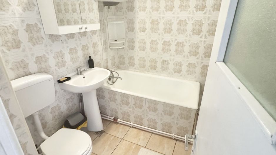 De închiriat apartament 2 camere – Sos. București, deasupra CEC Bank - Poză 5