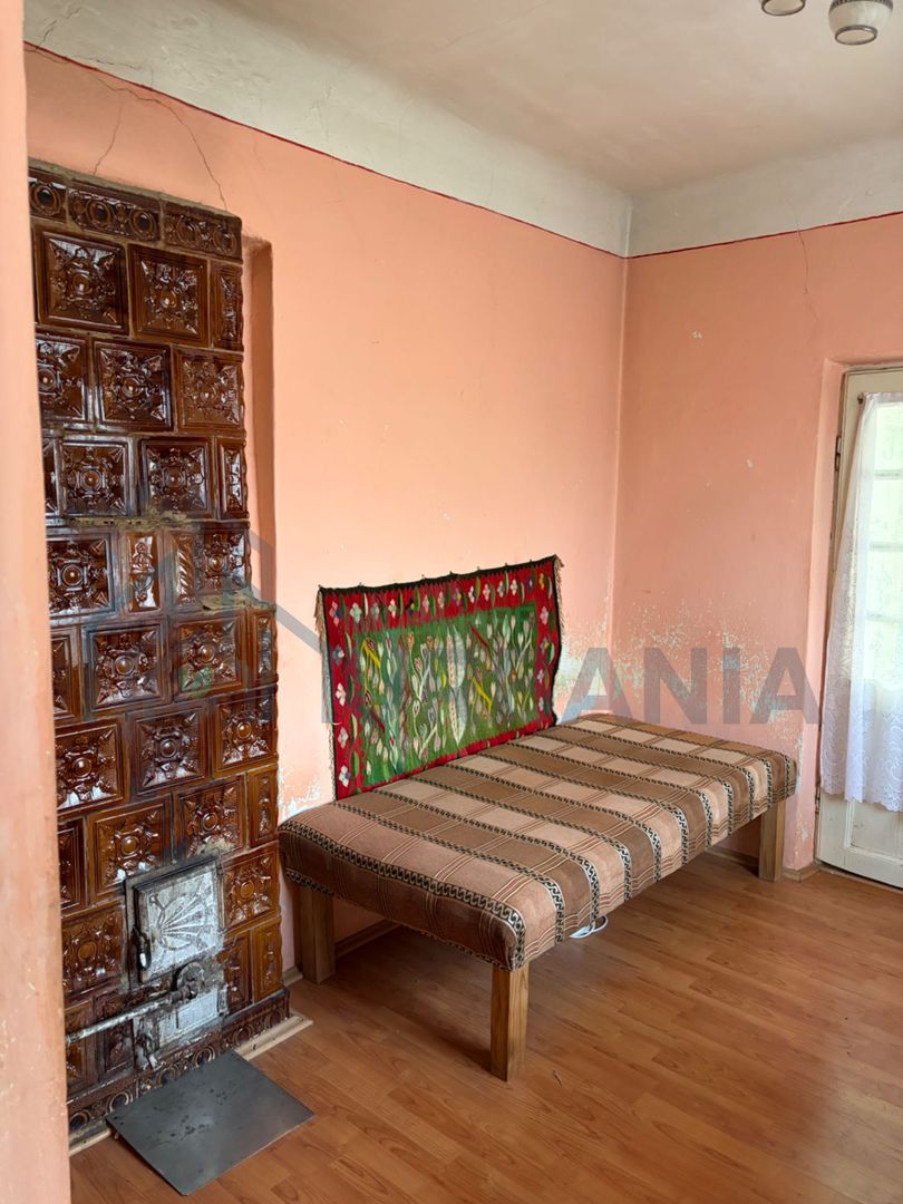 Vând casă zona centrală Pașcani - Poză 7