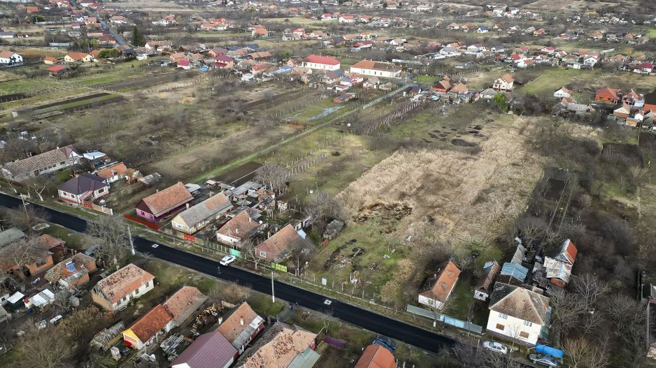 Casă modestă cu 3 camere în Ghioroc - Poză 17