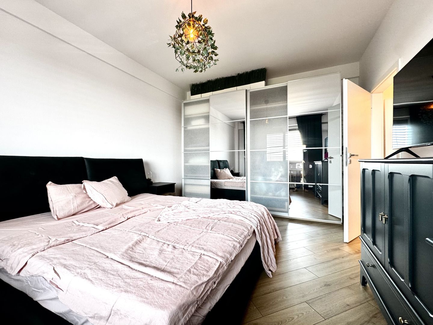 Apartament penthouse, cu terasa generoasă, la intrare in Giroc - Poză 18