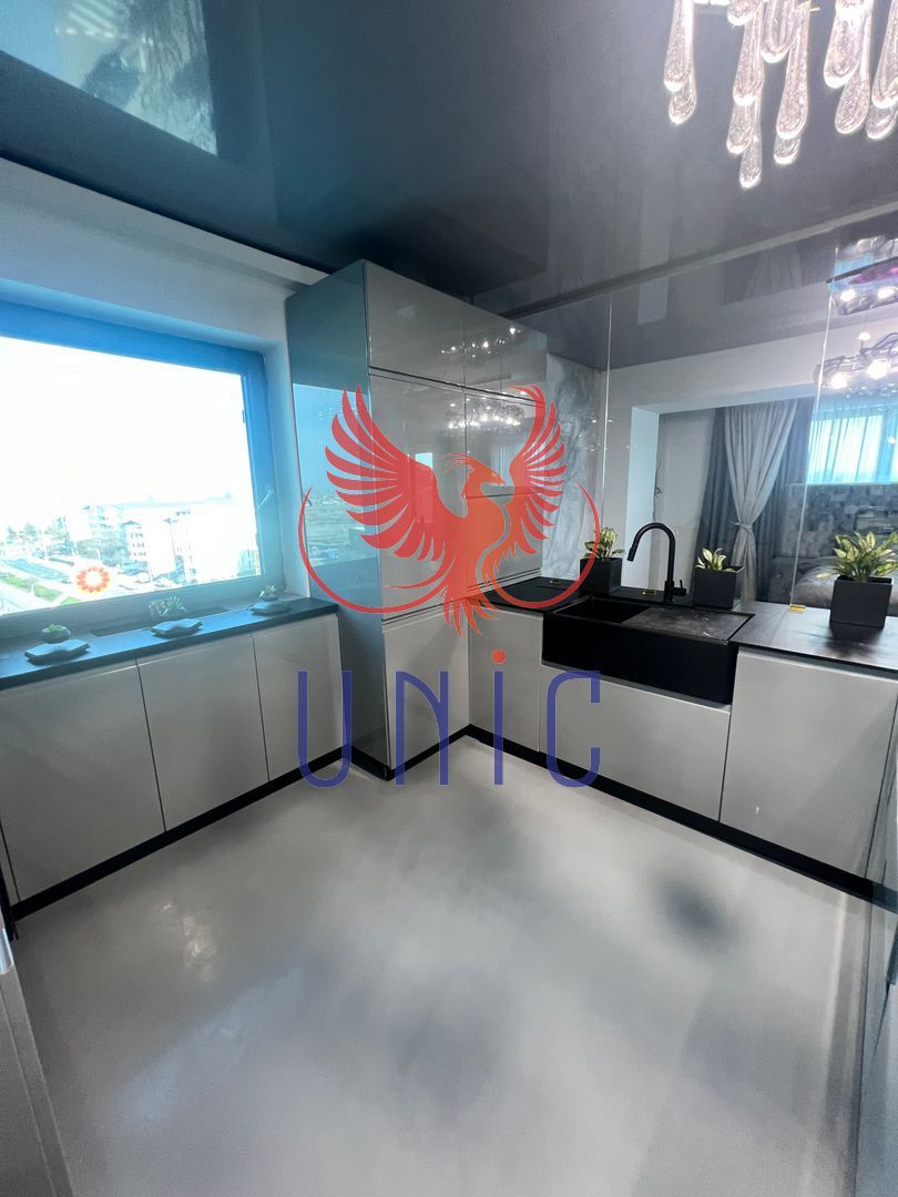 Lux Unic, 120 mp, 2 niveluri, Promenada Mall - Poză 32