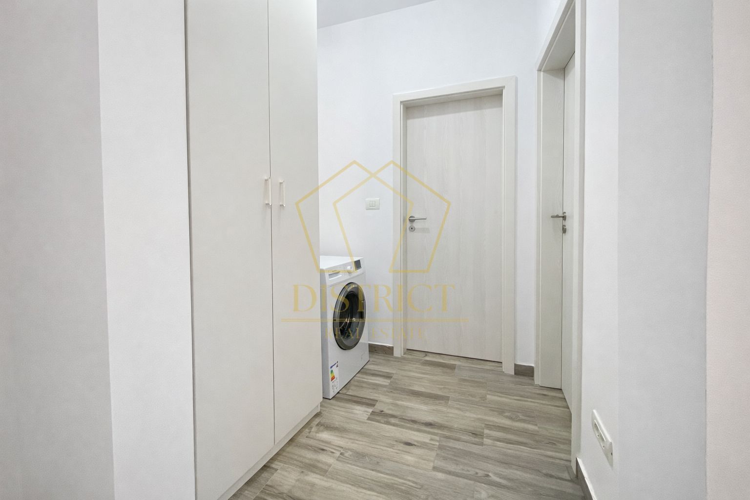 Apartament superb cu 2 camere | Giroc - Poză 9