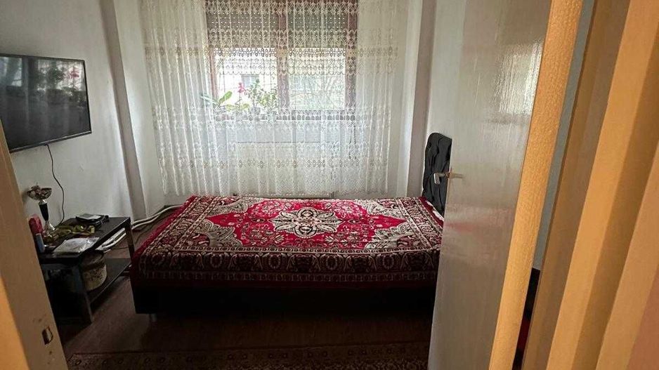 BRASADAS vinde ap 3 cam decomandat Micro 16 etj 1/4. - Poză 4