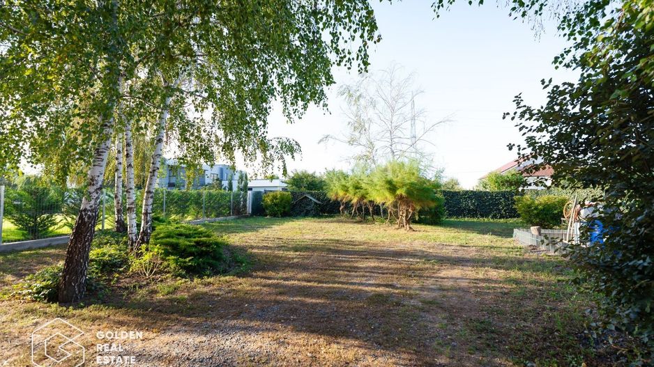 1/2 Duplex avangardist, la rosu, in Mosnita Noua - Poză 6