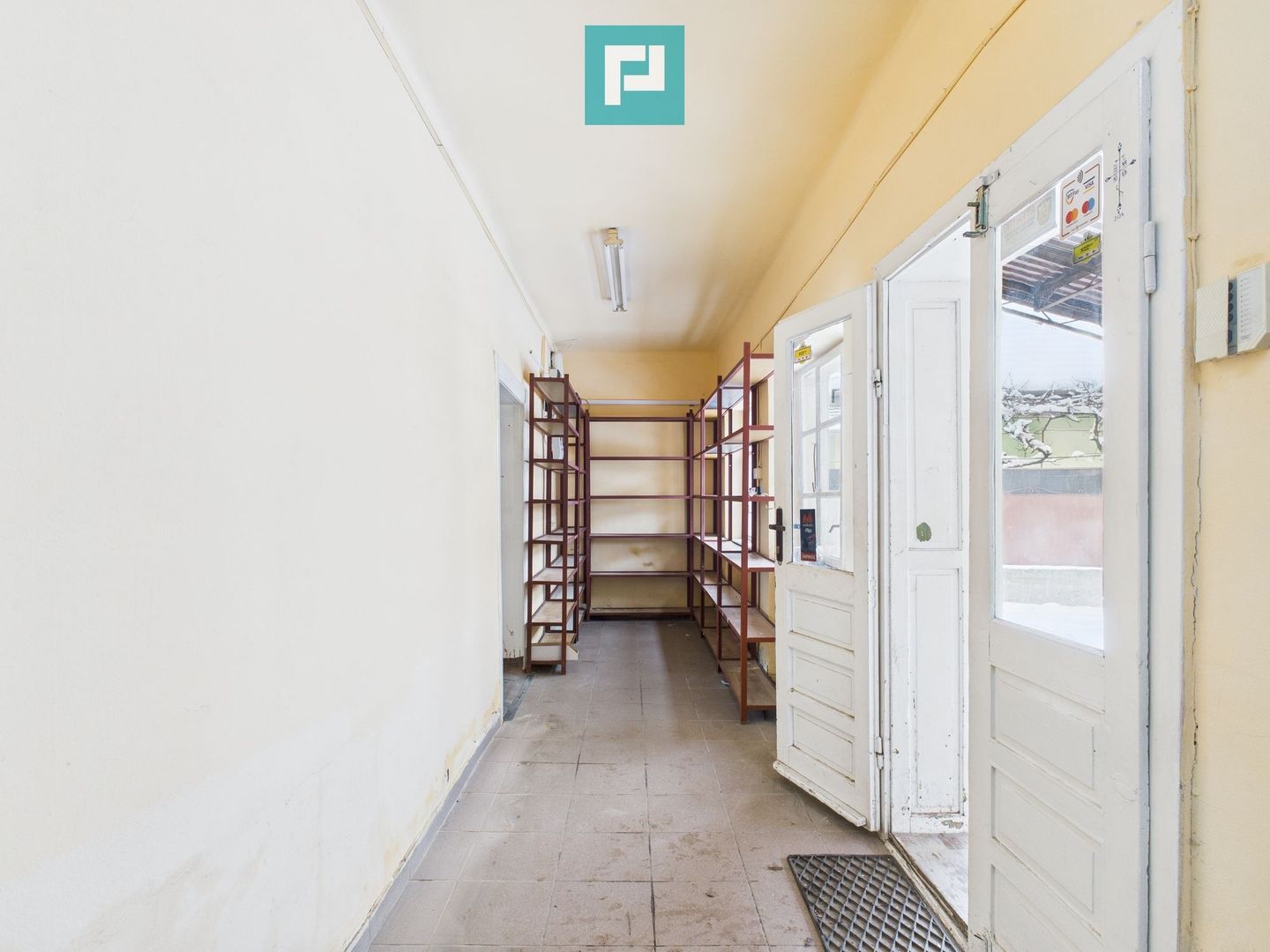 Spațiu comercial central cu vad comercial - Poză 8