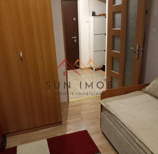 Apartament 3 camere, decomandat, central, renovat total, Campina - Poză 4