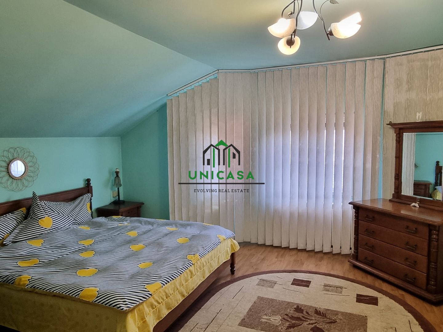 Casa - Vila - Ocnele Mari - Poză 24