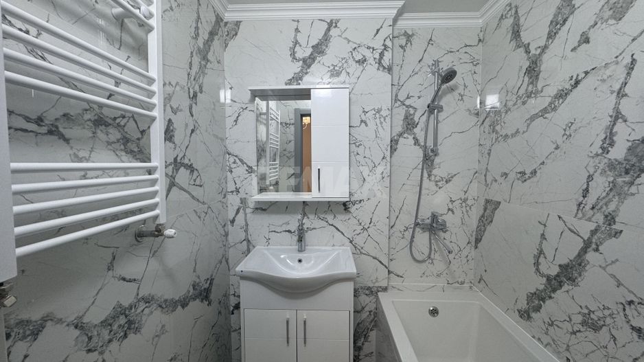 In chirie apartament cu doua camere - Poză 3