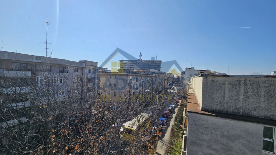 Oportunitate unică de închiriere – Clădire de birouri ultracentrală - Poză 14