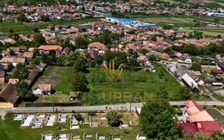 Teren intravilan 3.798 mp în Agnita, cu posibilitate de parcelare - Poză 1