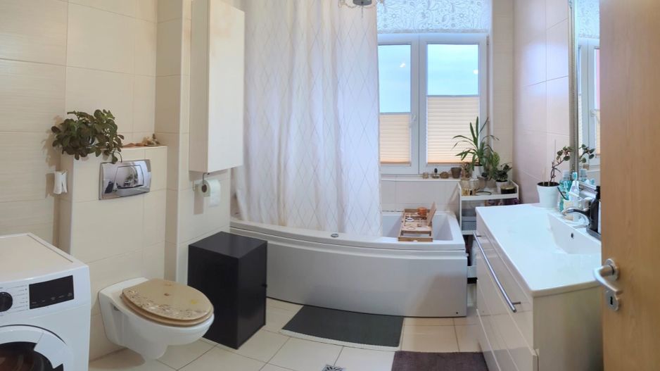 Apartament spatios 100 mp cu lift si 50 mp de terase - Poză 7